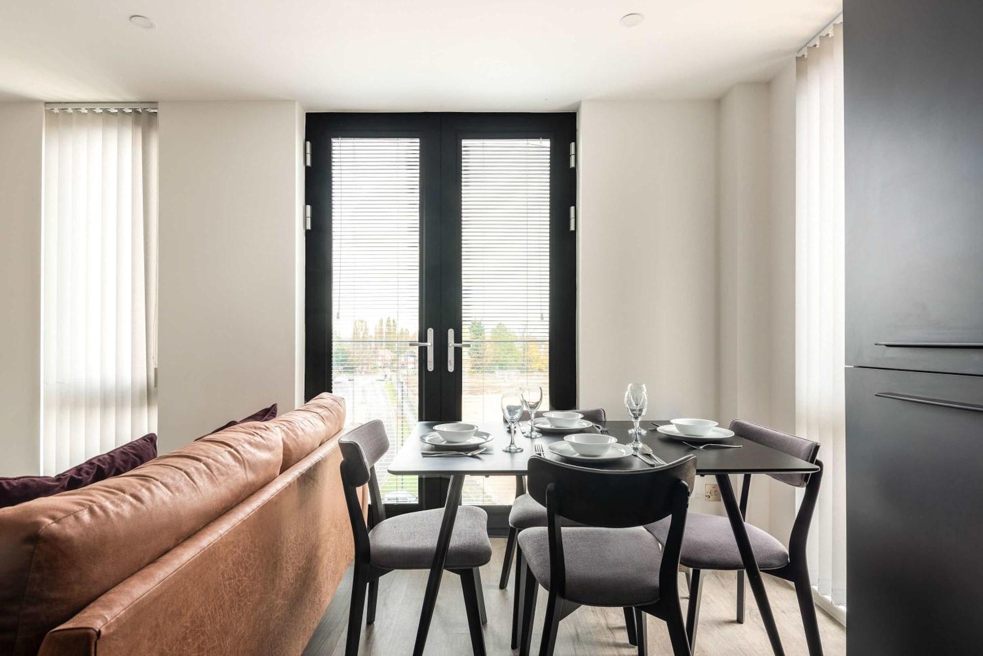 Stayzeni, Ouse Court York Spacious 2 Bed Flat Екстериор снимка